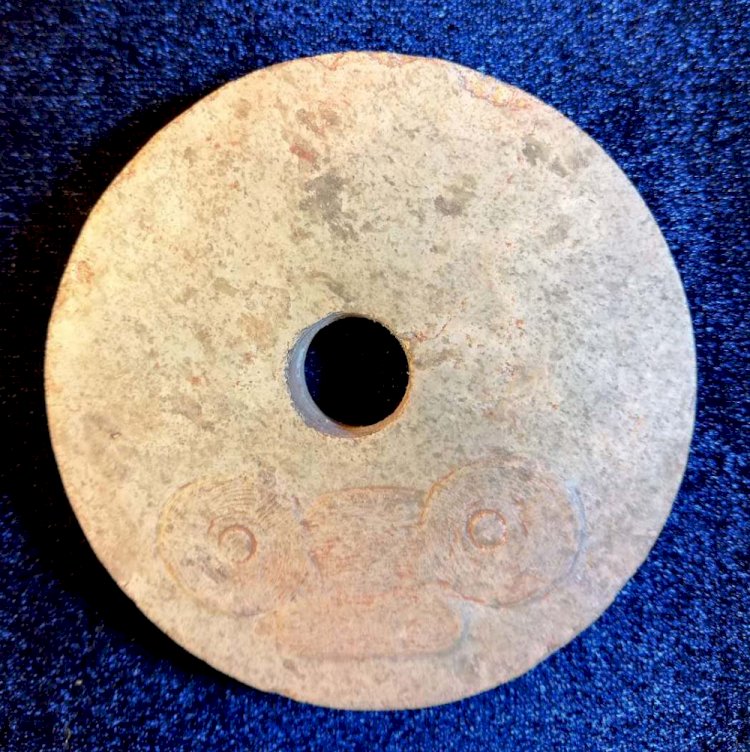 A007 Archaic Jade Disc, Bi