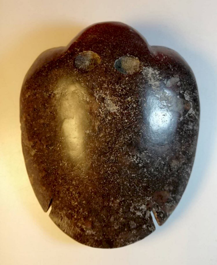 A035 Neolithic jade sculpture of human head and Eagle body
