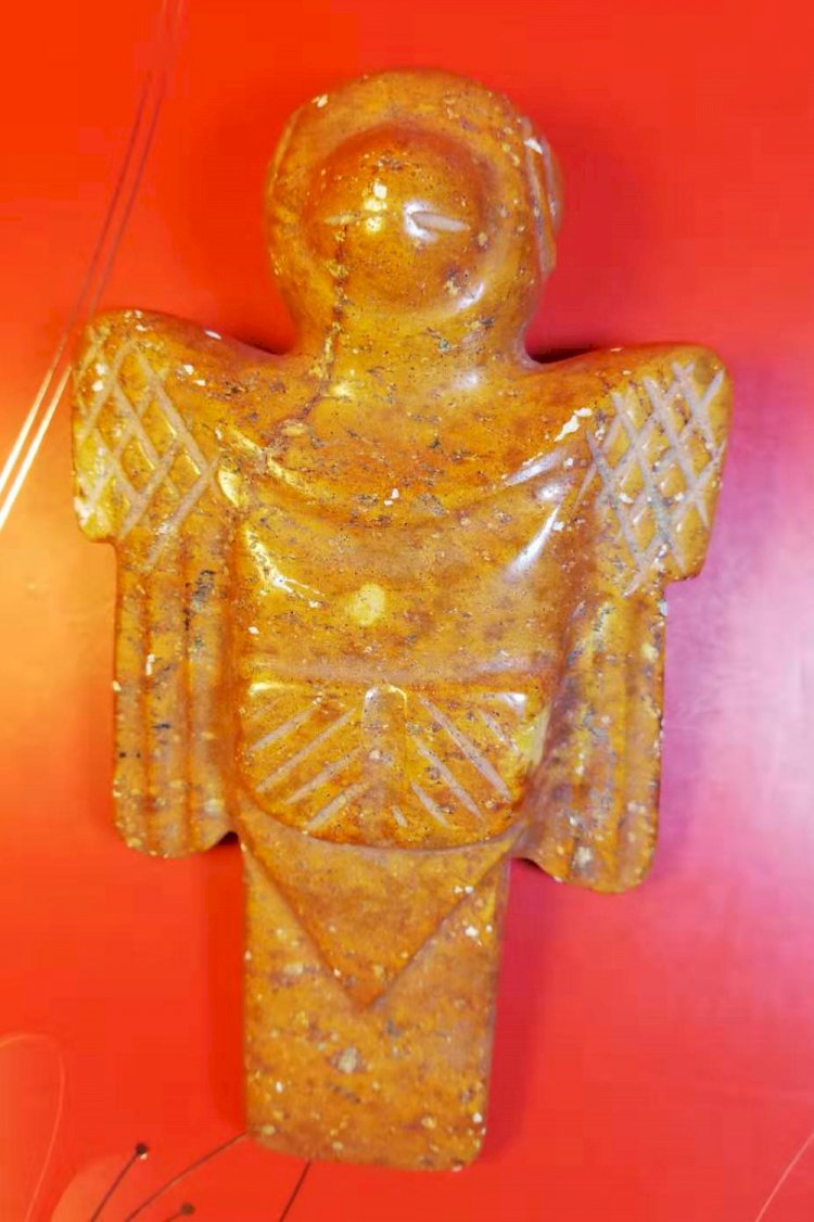 A039 Hongshan Culture Human Eagle Combination Jade Carving