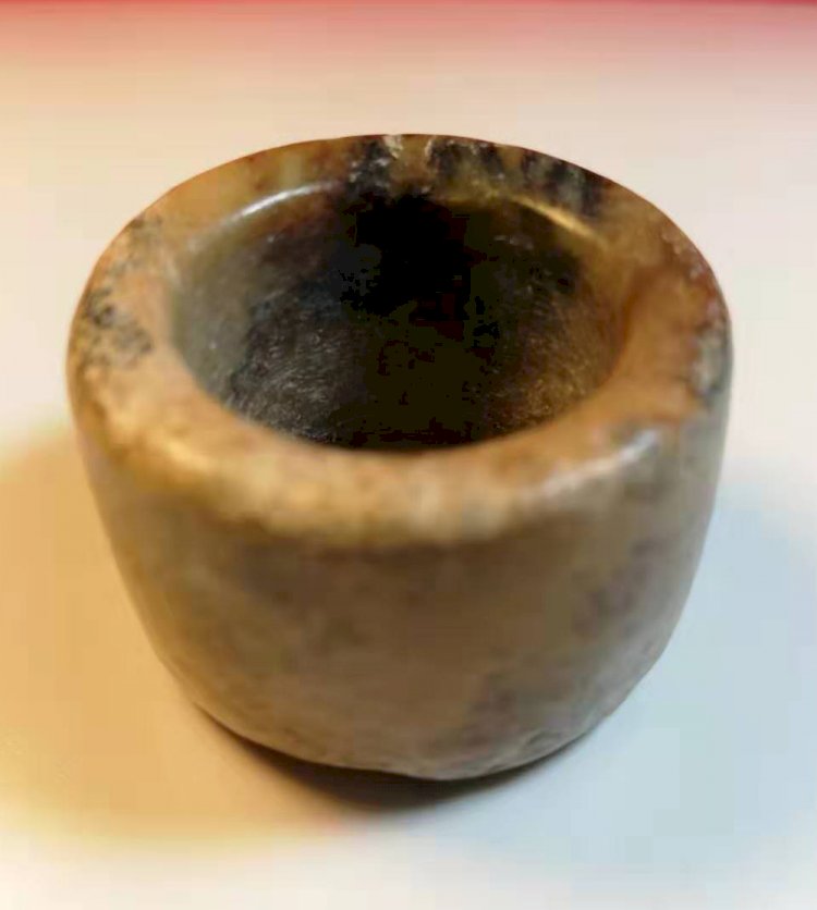 A044 Neolithic Jade Ring