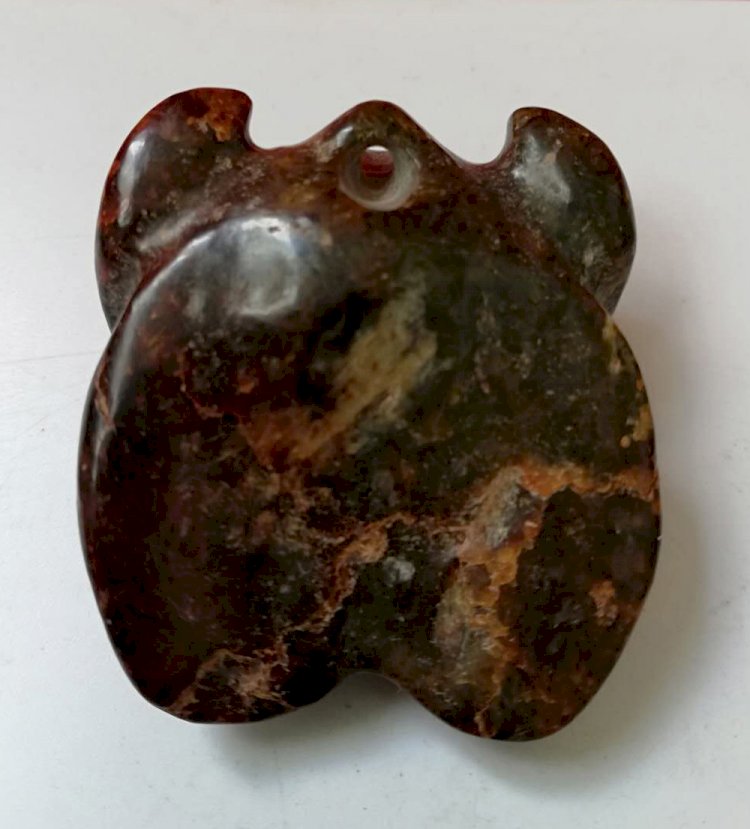 C011. Black Jade Toad Ornament