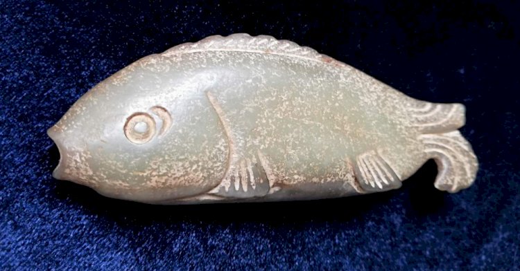D008 Jade Fish Ornament