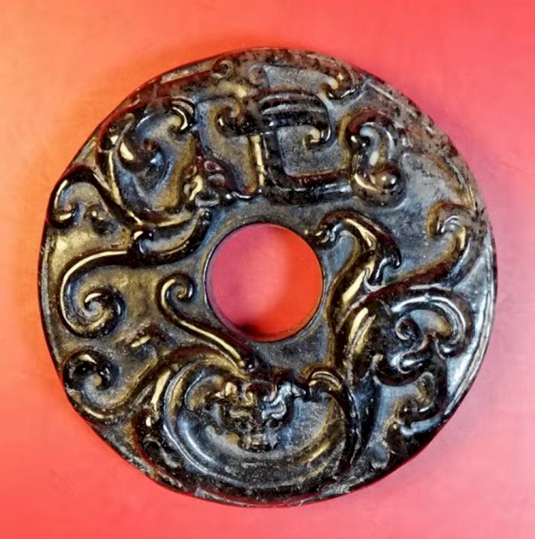 G031 Relief double Chi Dragon Jade Bi Disc