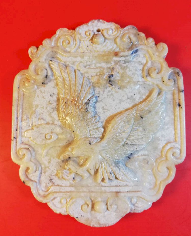 I004. A Pair of White Jade Plaques of Big Bird Spreading Wings