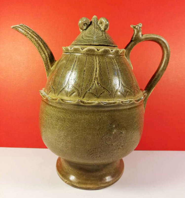 J001 Yueyao Ceramic Tea Pot with Phoenix Head Cover
