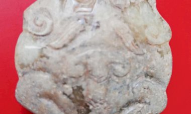 E15 戰國玉蟾蜍珮