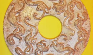 G027 Jade Bi Disc with Chi Dragon and Pucao pattern