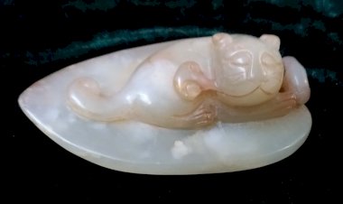 M002 元代 雙龍雙螭荷包形玉珮